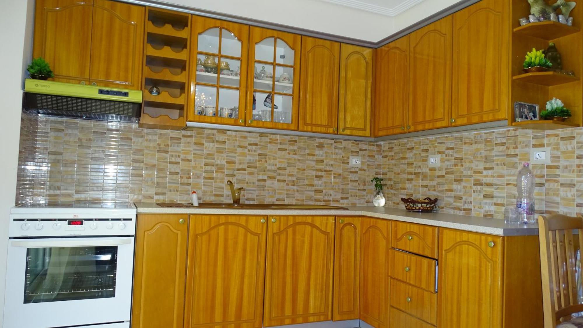 Cozy Central Apartment Ksamil Esterno foto